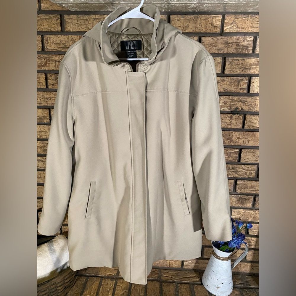J Percy tan coat‎